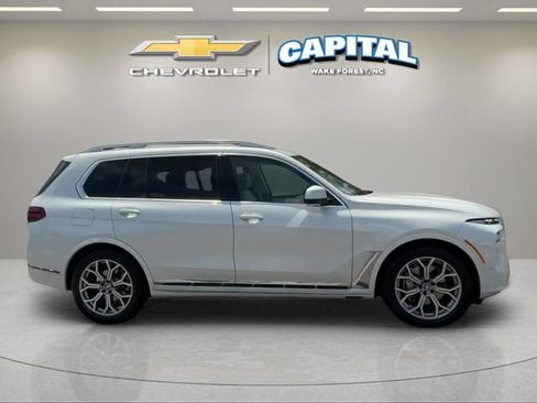 Used 2026 BMW X7 xDrive40i AWD/4WD image 7