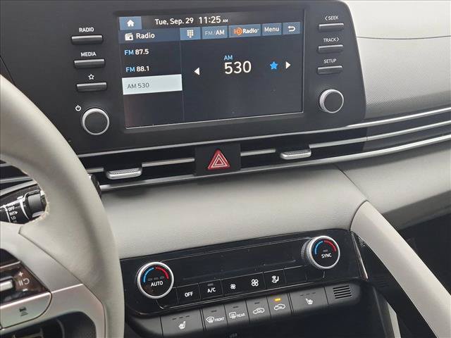Used 2026 Hyundai Elantra SEL Sport Premium FWD image 14