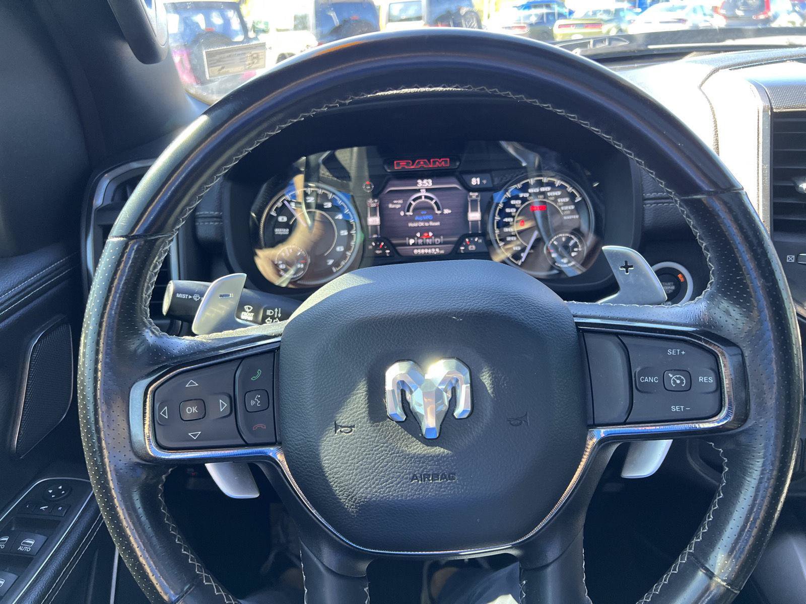 Used 2022 RAM 1500 Laramie AWD/4WD image 18