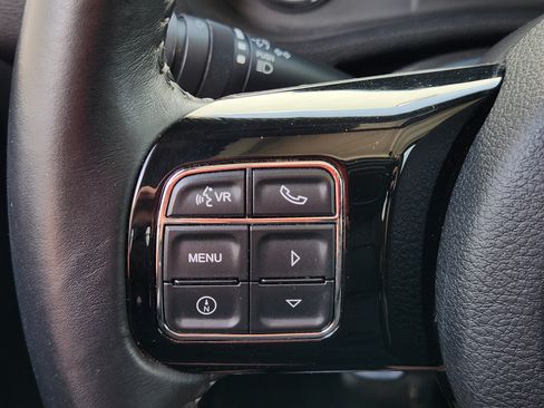 Used 2017 Jeep Wrangler Unlimited Sahara AWD/4WD image 27
