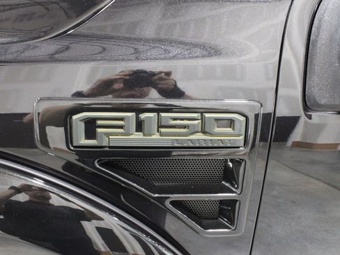 Used 2015 Ford F150 Lariat w/ Equipment Group 502A Luxury image 32