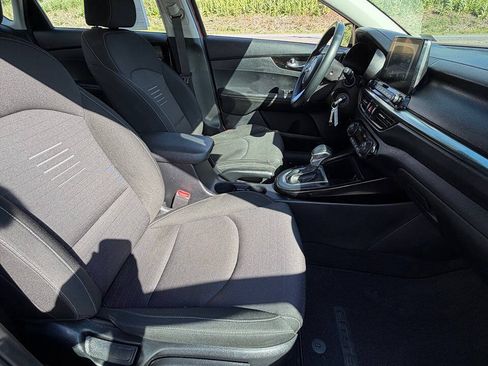 Used 2019 Kia Forte S FWD image 11