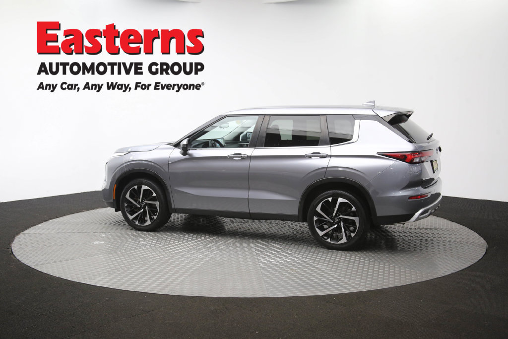 Used 2024 Mitsubishi Outlander SE FWD image 63