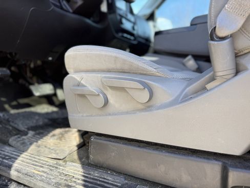 Used 2016 GMC Sierra 1500 Base w/ Sierra Convenience Package image 16