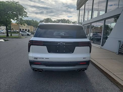 Used 2025 Chevrolet Traverse Z71 w/ Enhanced Driving Package AWD/4WD image 11