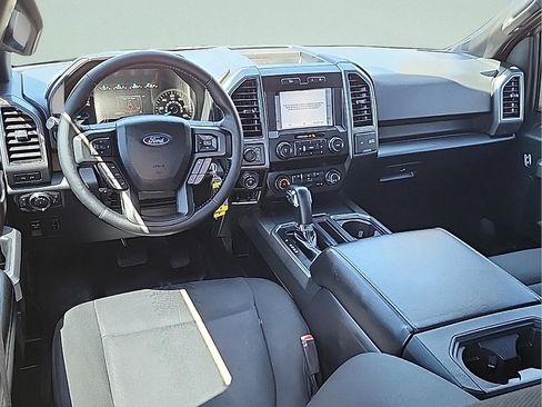Used 2019 Ford F150 XLT w/ Equipment Group 302A Luxury AWD/4WD image 15