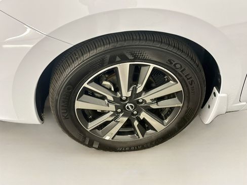 Used 2025 Nissan Versa SV w/ Trunk Package FWD image 11