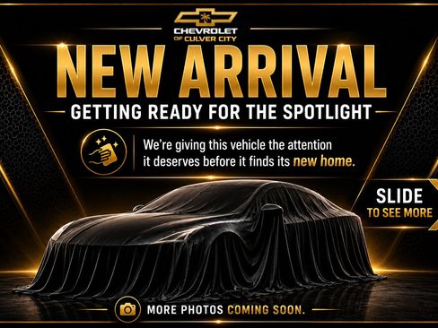 Used 2024 Cadillac Lyriq Luxury RWD image 3