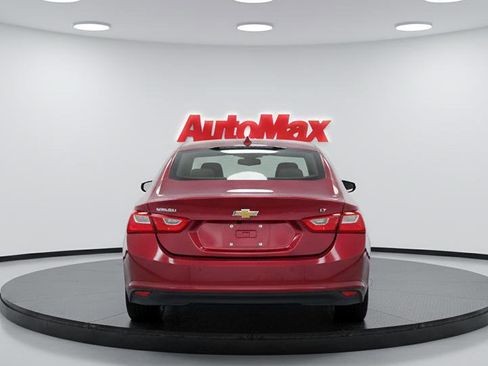 Used 2018 Chevrolet Malibu LT w/ Driver Confidence Package image 6