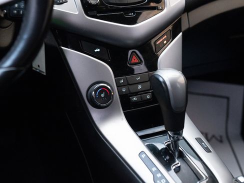 Used 2016 Chevrolet Cruze LT w/ Sun, Sound and Sport Package image 32