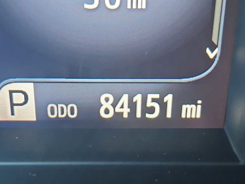 Used 2017 Toyota Camry LE image 10