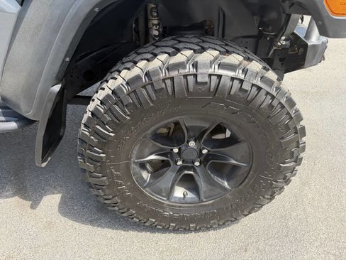 Used 2018 Jeep Wrangler Unlimited Sport AWD/4WD image 19