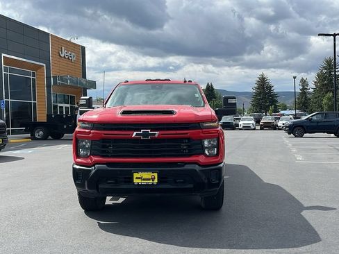 Used 2025 Chevrolet Silverado 2500 Custom w/ Custom Value Package AWD/4WD image 2
