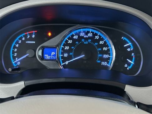 Used 2014 Toyota Sienna XLE image 16