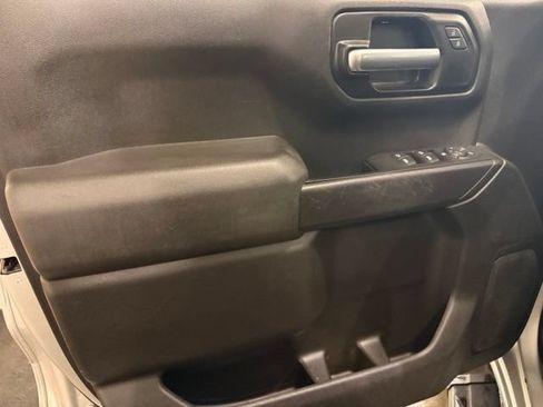 Used 2021 Chevrolet Silverado 1500 Custom AWD/4WD image 9
