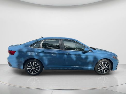 New 2026 Volkswagen Jetta SE FWD image 6