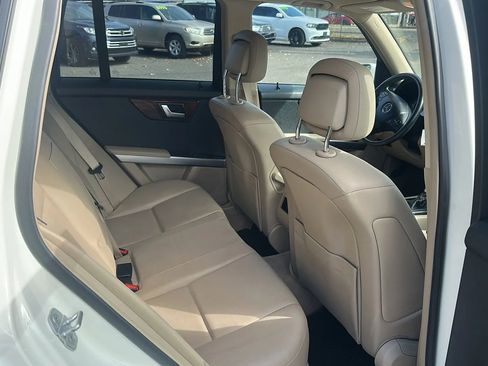 Used 2012 Mercedes-Benz GLK 350 4MATIC image 13