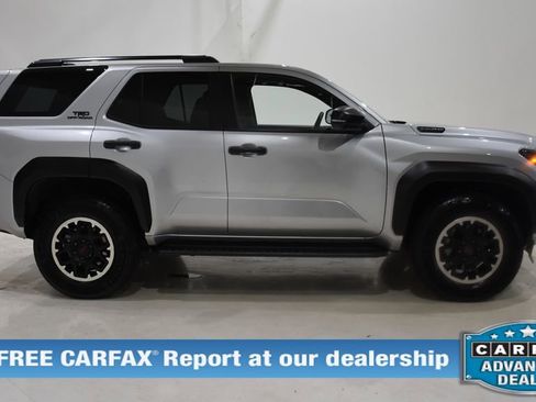 Certified 2025 Toyota 4Runner TRD Off-Road Premium image 3