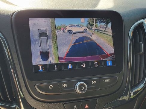 Used 2022 Chevrolet Equinox RS w/ Infotainment Package AWD/4WD image 22