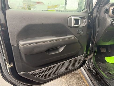 Used 2021 Jeep Wrangler Rubicon AWD/4WD image 15