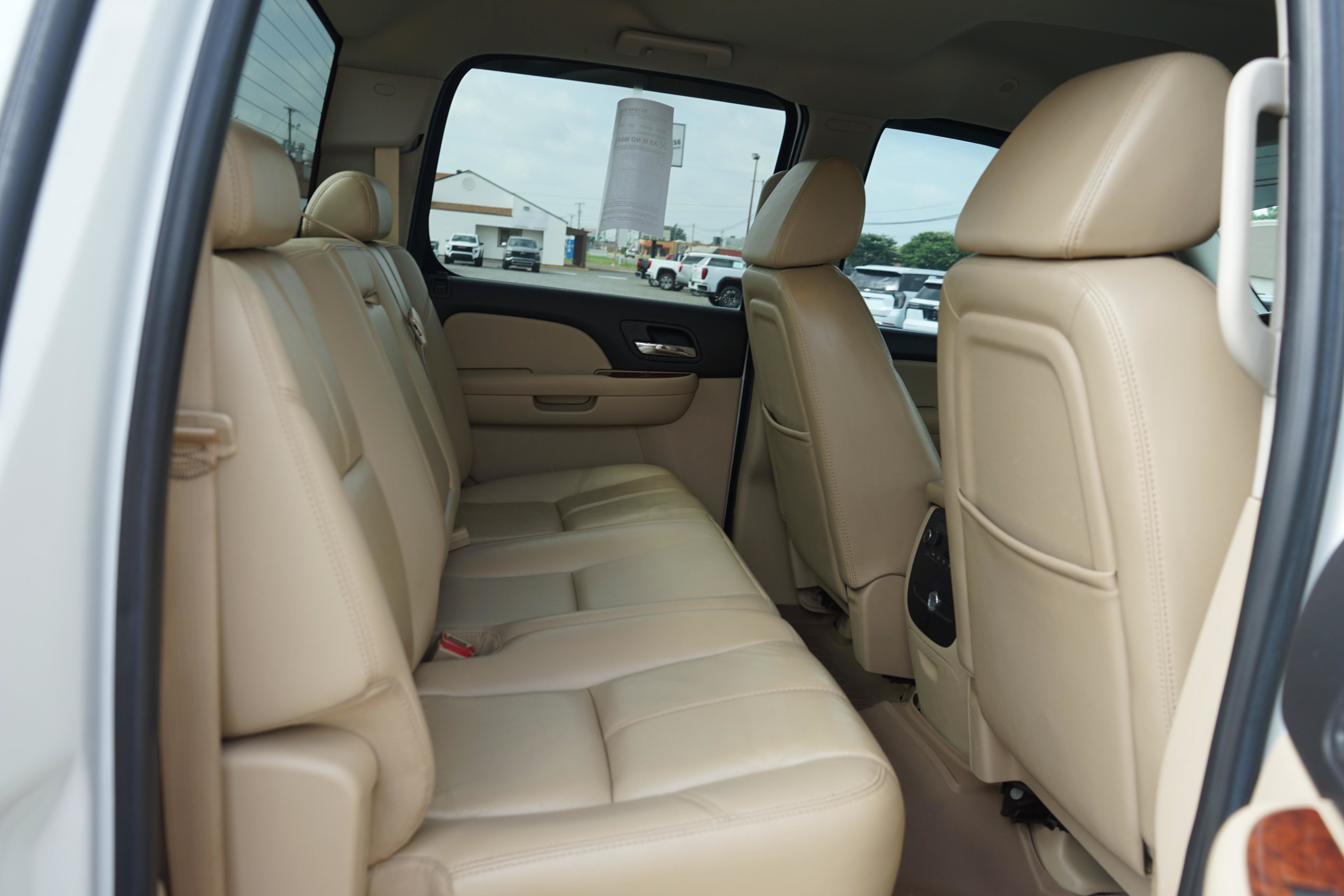 Used 2007 Chevrolet Silverado 2500 LTZ AWD/4WD image 21