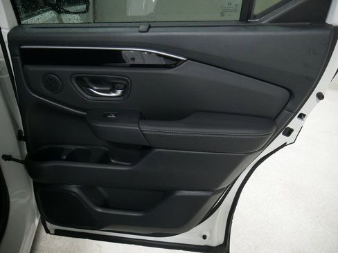New 2025 Honda Pilot EX-L image 26