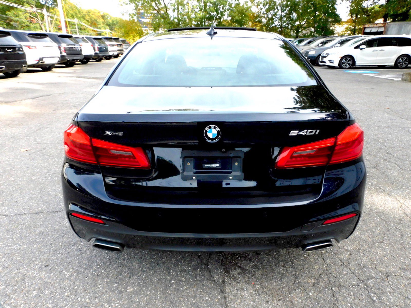 Used 2020 BMW 540i xDrive w/ M Sport Package AWD/4WD image 4