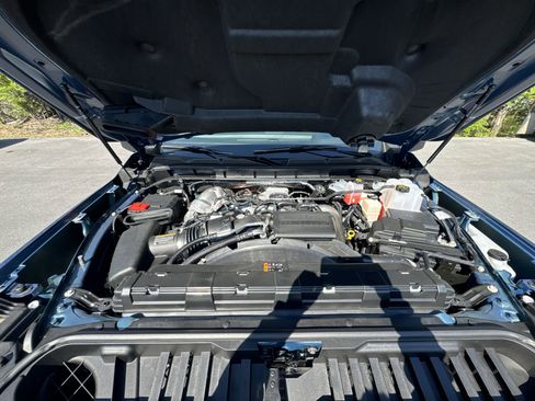 New 2026 GMC Sierra 2500 Denali Ultimate AWD/4WD image 18