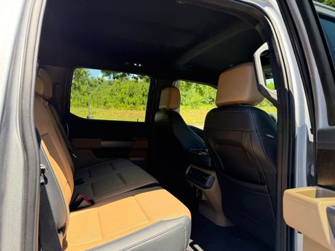 Used 2021 Ford F150 Lariat w/ Equipment Group 502A High AWD/4WD image 10