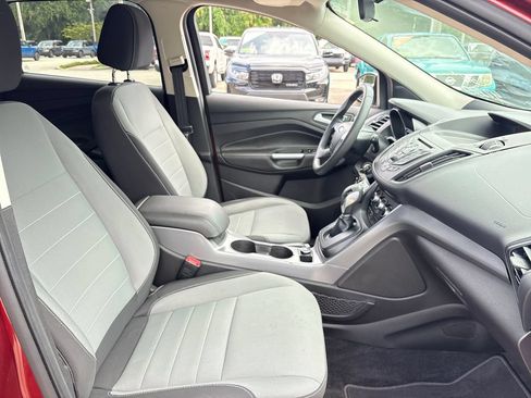 Used 2016 Ford Escape SE FWD image 27