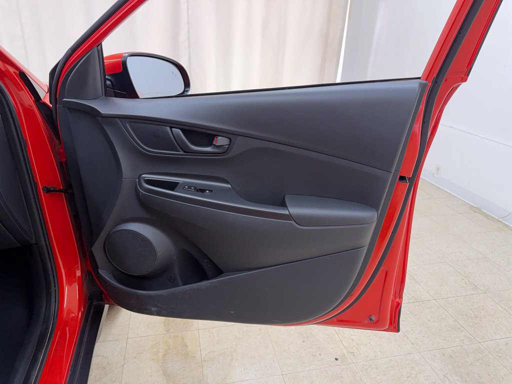 Used 2020 Hyundai Kona SEL FWD image 9