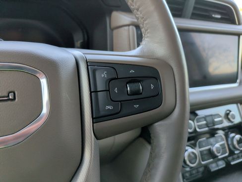 Used 2023 GMC Yukon XL Denali w/ Denali Reserve Package image 20