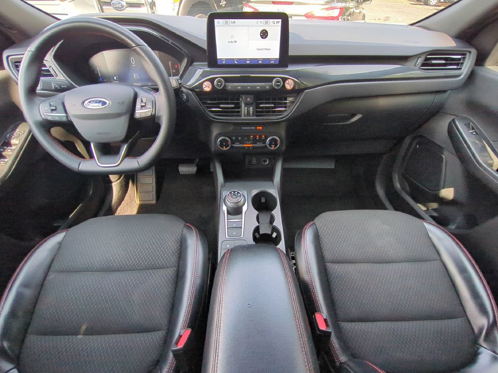 Certified 2025 Ford Escape ST-Line AWD/4WD image 17