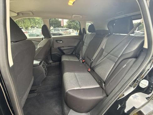 Used 2023 Nissan Rogue SV FWD image 26