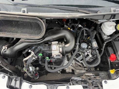 Used 2023 Ford Transit 250 Low Roof AWD image 11