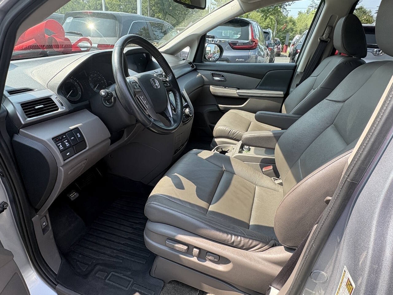 Used 2017 Honda Odyssey EX-L image 11