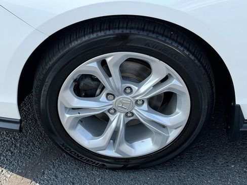 Used 2023 Honda Accord LX image 5
