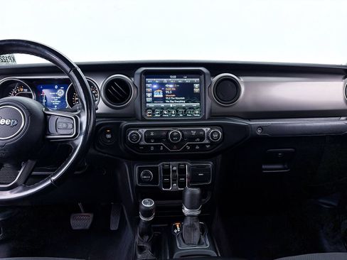 Used 2021 Jeep Gladiator Sport AWD/4WD image 9