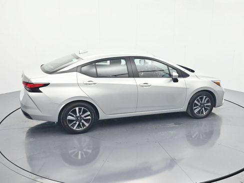 Used 2025 Nissan Versa SV FWD image 31