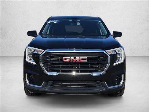 Certified 2024 GMC Terrain SLE FWD image 2