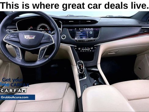 Used 2018 Cadillac XT5 Luxury w/ Driver Awareness Package FWD image 20