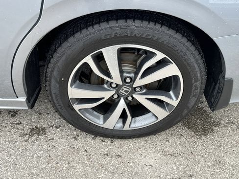 Certified 2023 Honda Odyssey Touring image 9