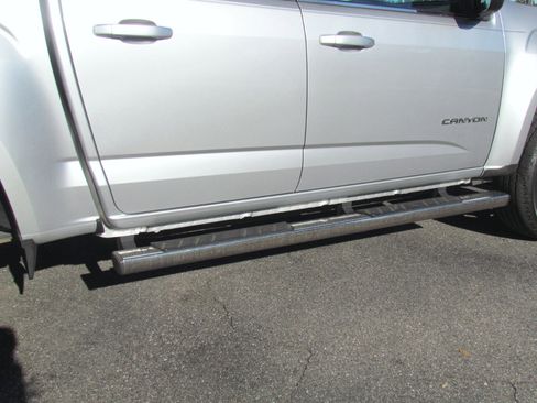 Used 2015 GMC Canyon SLE w/ SLE Convenience Package image 12