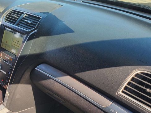 Used 2017 Ford Explorer Sport image 28