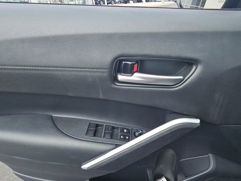 Certified 2025 Toyota Corolla Cross XLE image 23