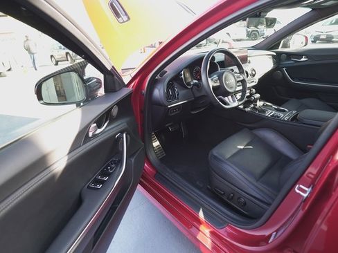 Used 2023 Kia Stinger GT-Line w/ Sun & Sound Package image 10