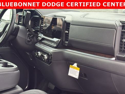 Used 2024 GMC Sierra 1500 SLT image 26