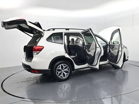 Used 2024 Subaru Forester Premium AWD/4WD image 55