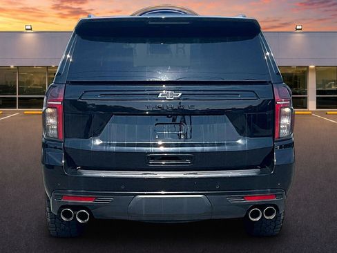 Used 2024 Chevrolet Tahoe Z71 w/ Z71 Off-Road Package AWD/4WD image 4