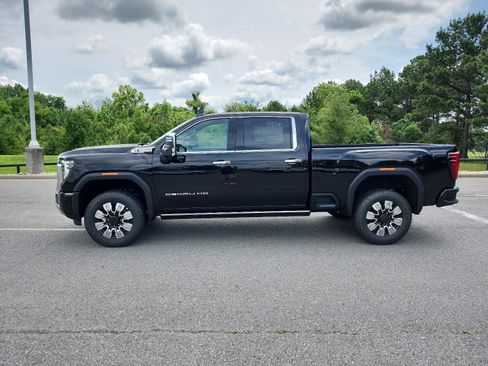 New 2026 GMC Sierra 3500 Denali w/ Denali Reserve Package AWD/4WD image 2